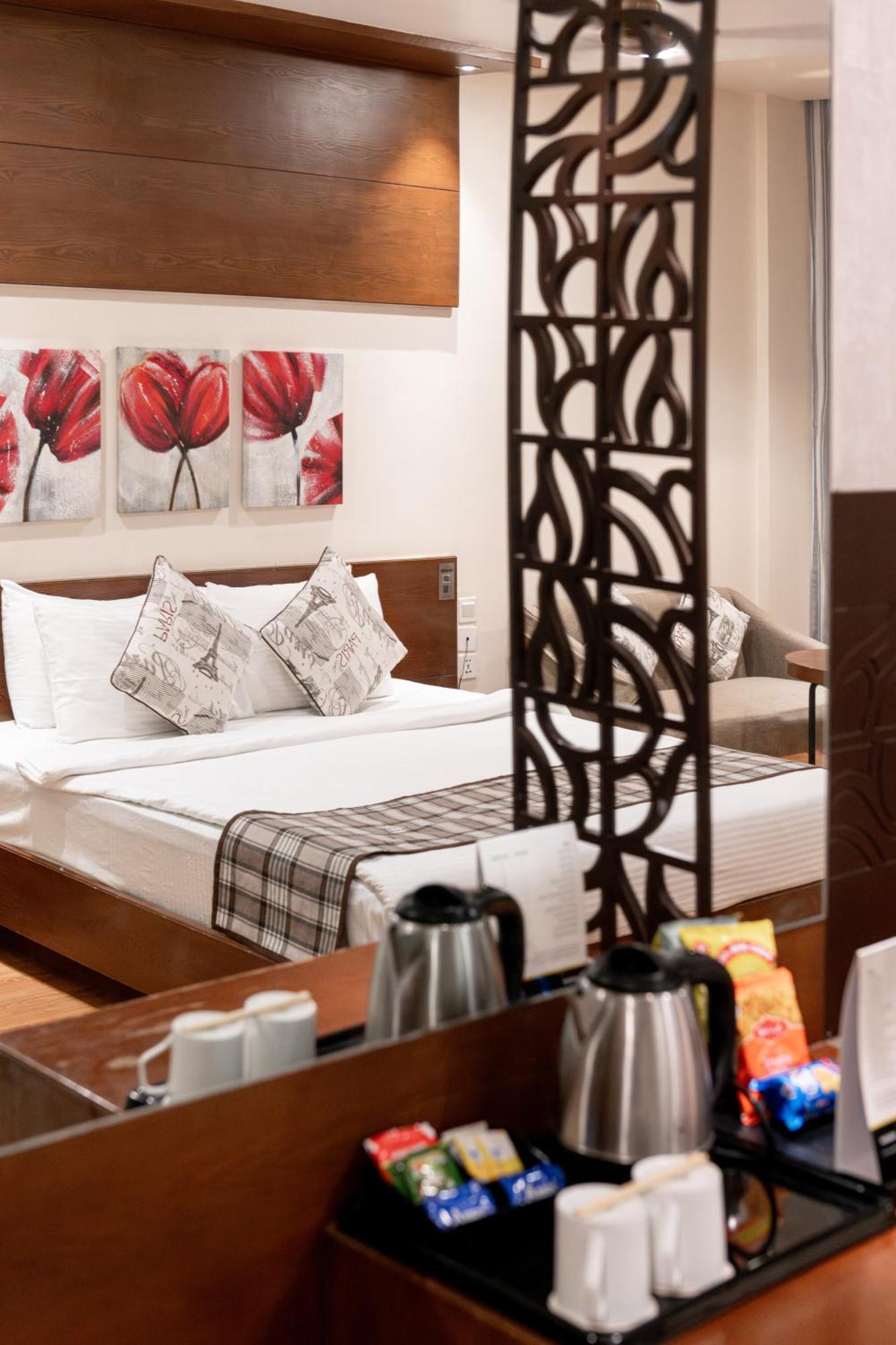 Grand Xenia Hotel Ajmer Ngoại thất bức ảnh