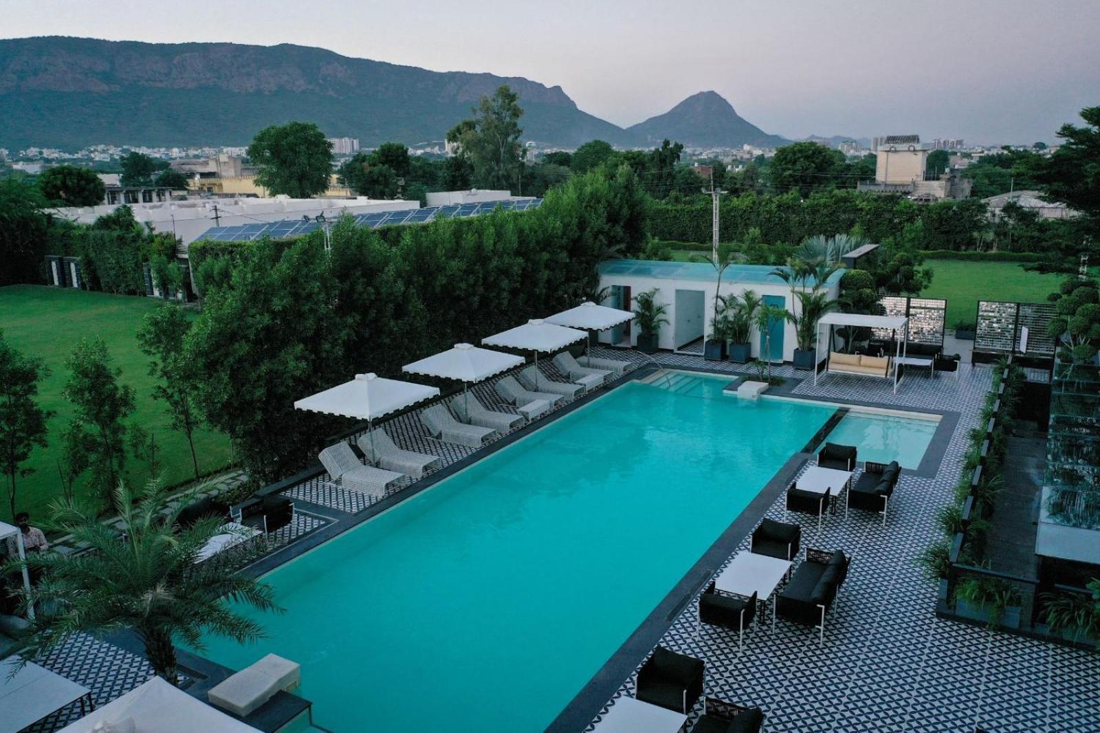 Grand Xenia Hotel Ajmer Ngoại thất bức ảnh