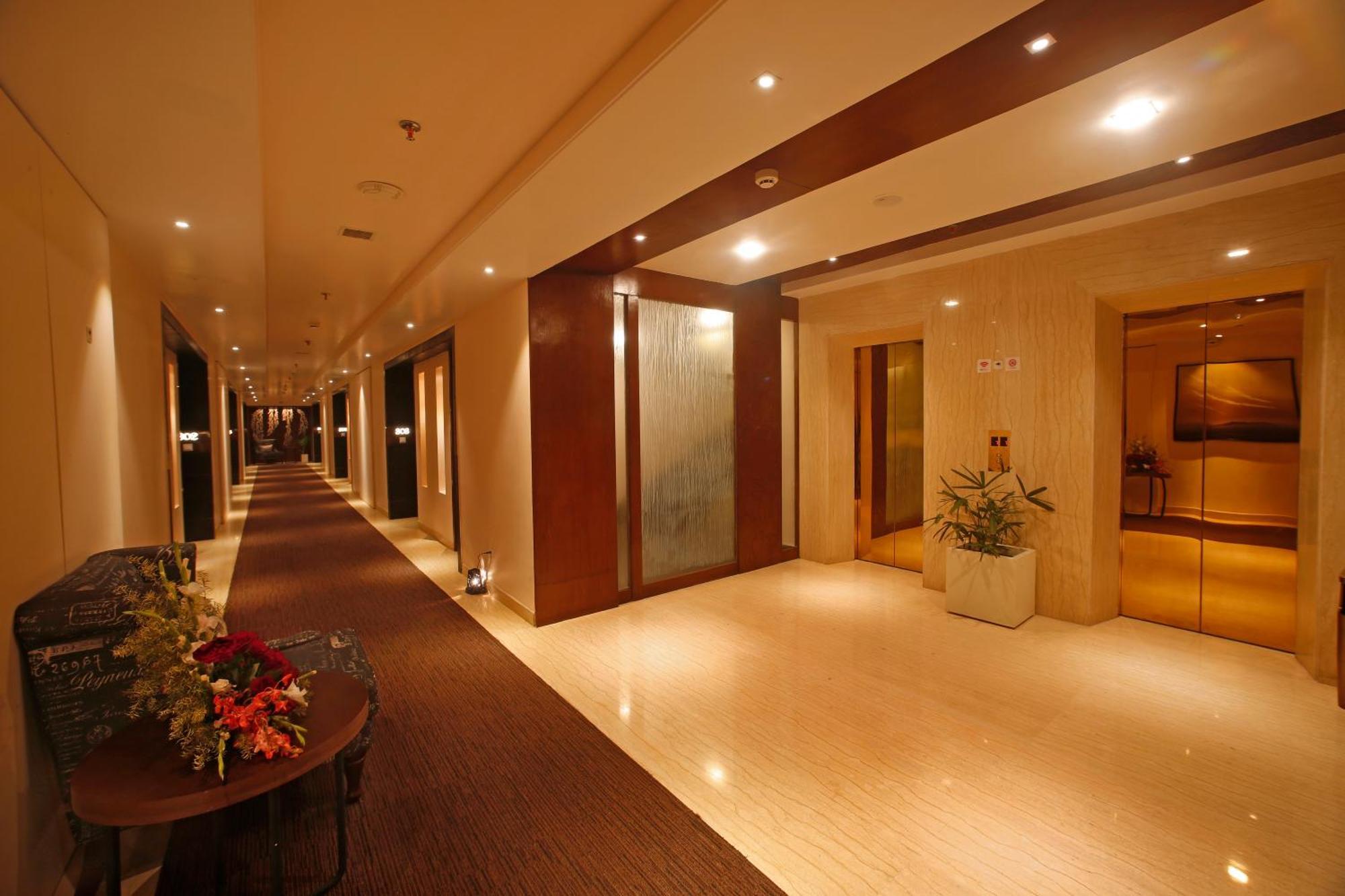 Grand Xenia Hotel Ajmer Ngoại thất bức ảnh