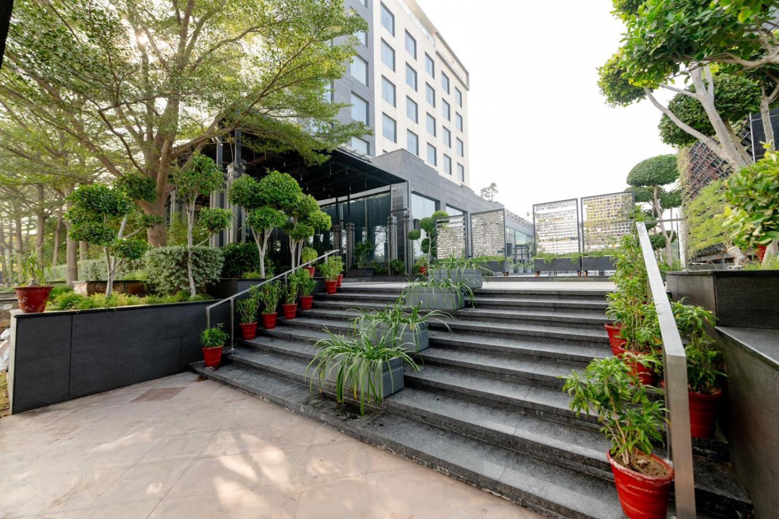 Grand Xenia Hotel Ajmer Ngoại thất bức ảnh