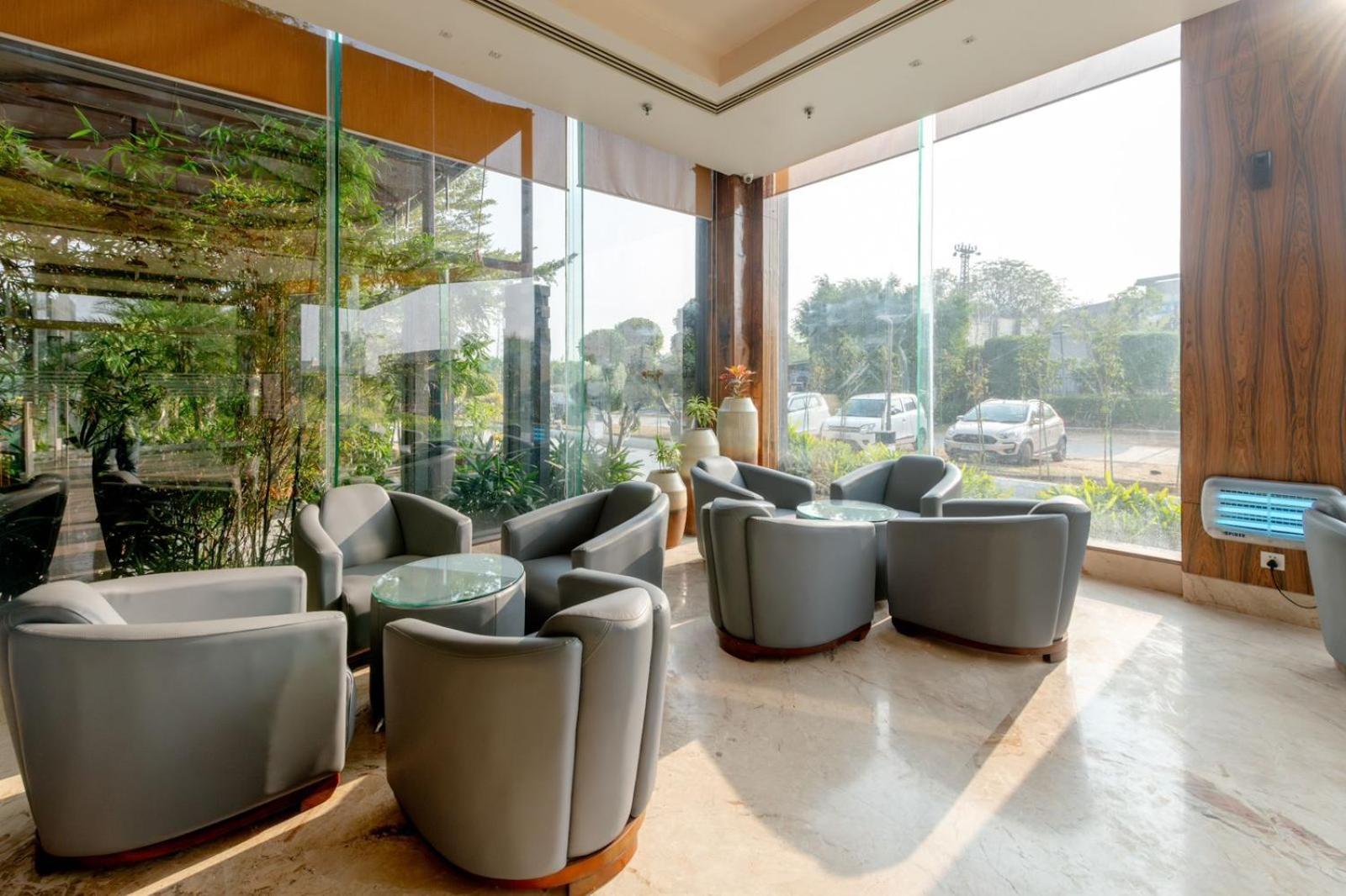 Grand Xenia Hotel Ajmer Ngoại thất bức ảnh